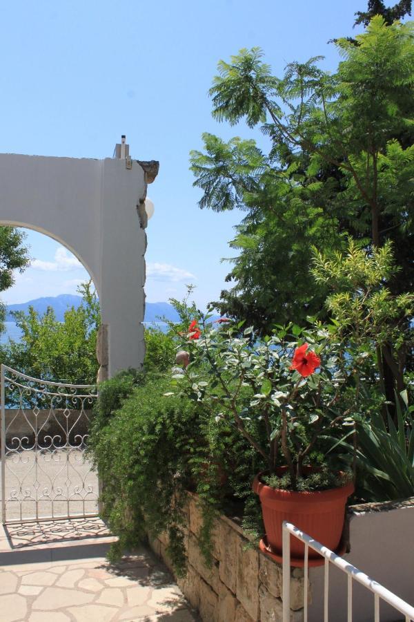 Apartments By The Sea Brist, Makarska - 505 Podaca Dış mekan fotoğraf